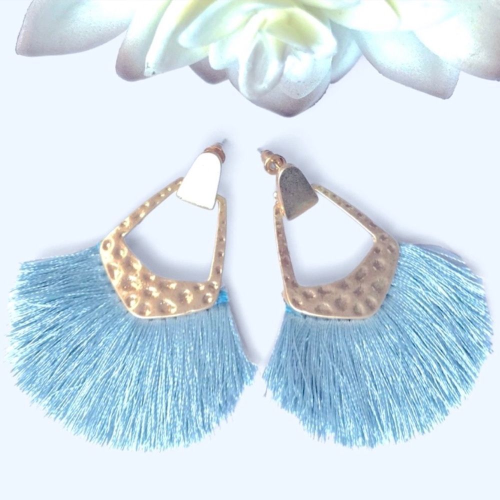 NEW Boho Hammered Stud Tassel Fan Drop Earrings - Picture 3 of 3